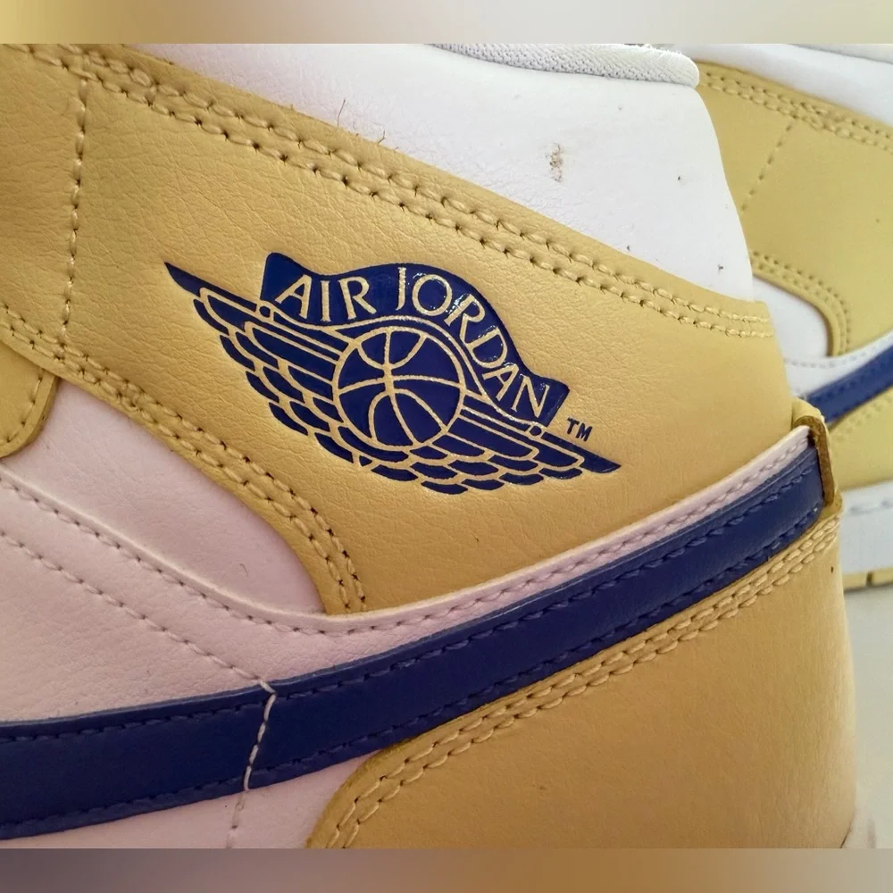 Nike Air Jordan 1 Mid, Lemon Wash - Picture 7 of 8